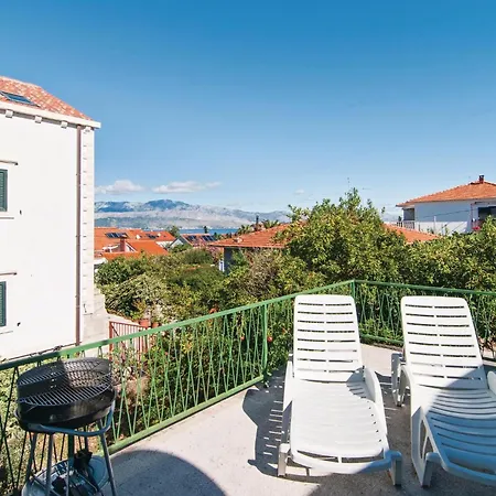 3 Bedroom Cozy In * Supetar
