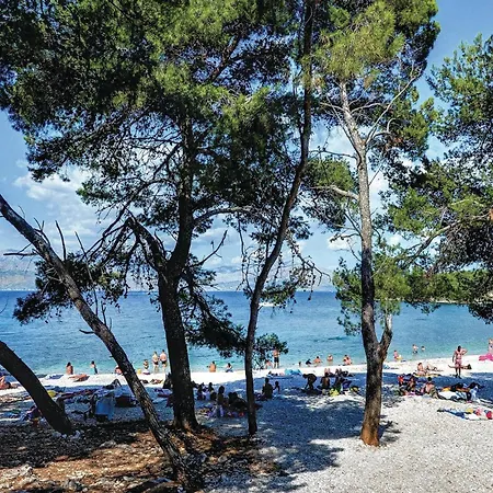 3 Bedroom Cozy In Supetar