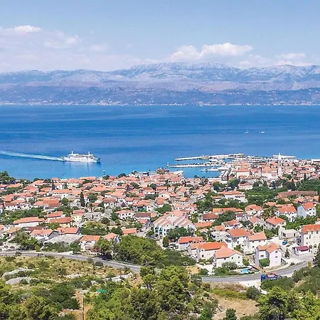 3 Bedroom Cozy In * Supetar