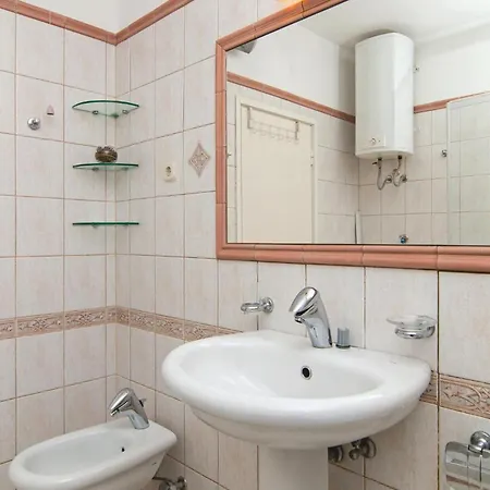 3 Bedroom Cozy In